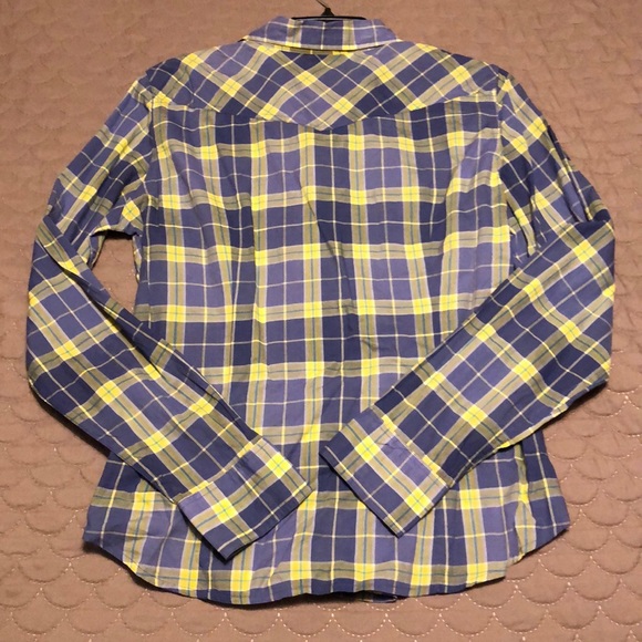 💟BNWT. American Eagle button up. Size Large. - Picture 6 of 9